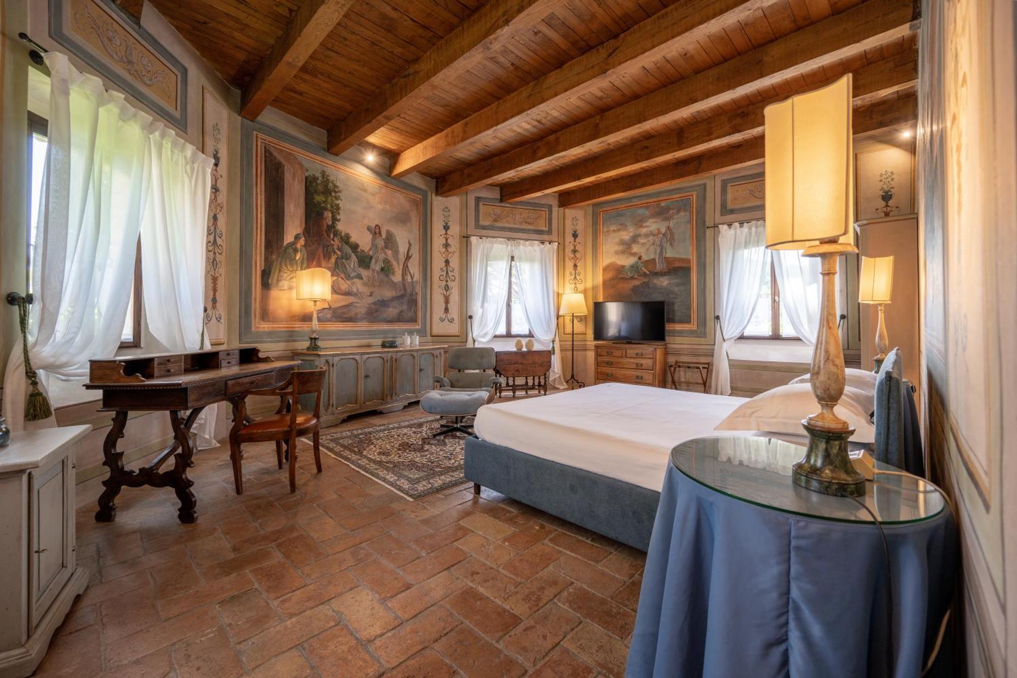 Hotel Palazzo Viviani Castello Di Montegridolfo Zimmer foto